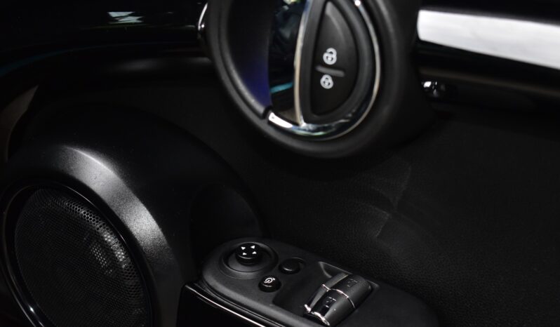 
								Mini Cooper S John Cooper Work 2017 full									