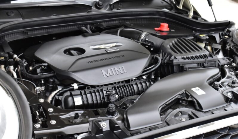 
								Mini Cooper S John Cooper Work 2017 full									
