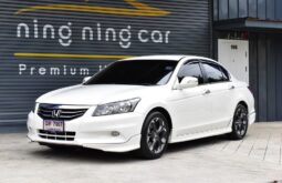 Honda Accord 2.0EL Navi 2012
