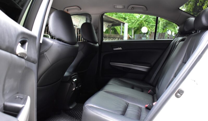 
								Honda Accord 2.0EL Navi 2012 full									
