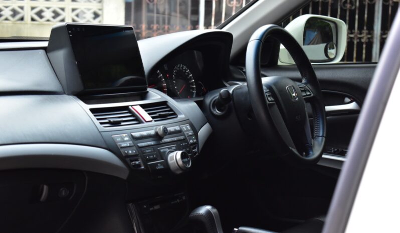 
								Honda Accord 2.0EL Navi 2012 full									