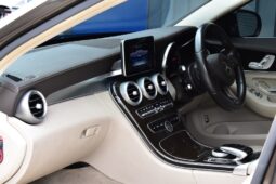 
										Mercedes Benz C180 Exclusive (W205) 2014 full									