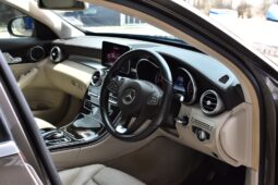 
										Mercedes Benz C180 Exclusive (W205) 2014 full									