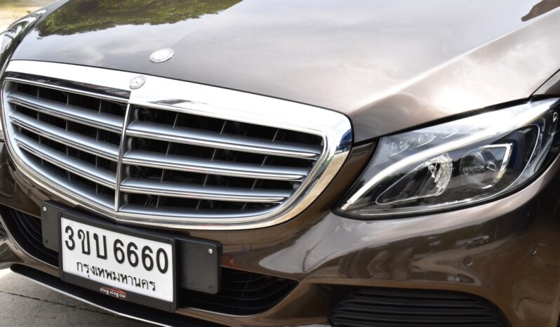 
								Mercedes Benz C180 Exclusive (W205) 2014 full									