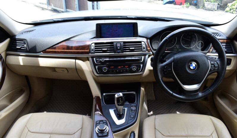 
								BMW 320d Luxury (F30) 2014 full									