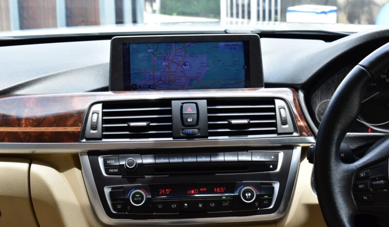 
								BMW 320d Luxury (F30) 2014 full									