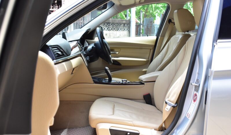 
								BMW 320d Luxury (F30) 2014 full									