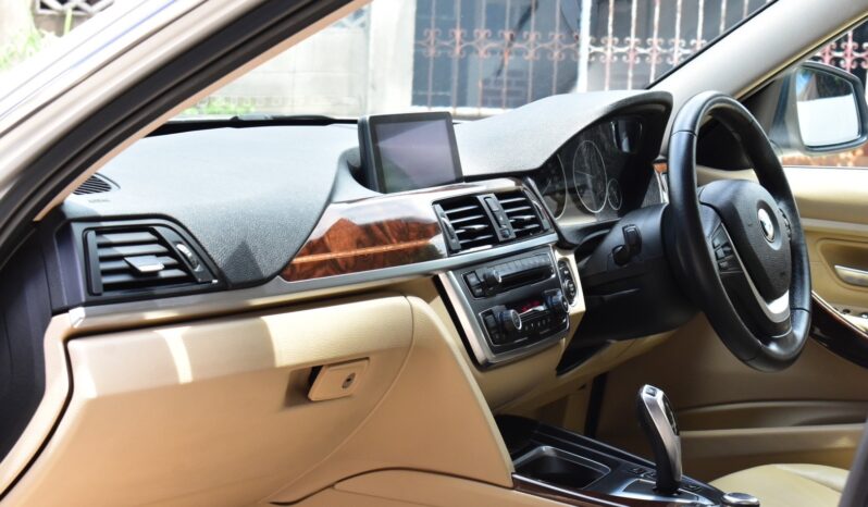 
								BMW 320d Luxury (F30) 2014 full									