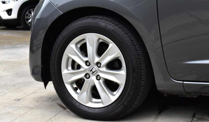 
								Honda Jazz 1.5 i-Vtech รุ่น V 1.5 cc 2012 full									