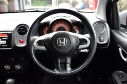 
										Honda Brio Hatchback 2015 full									