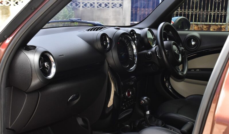 
								Mini Countryman SD All 4 (R60) 2015 full									