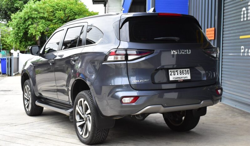 
								Isuzu MU-X 3.0 Ultimate 2022 full									