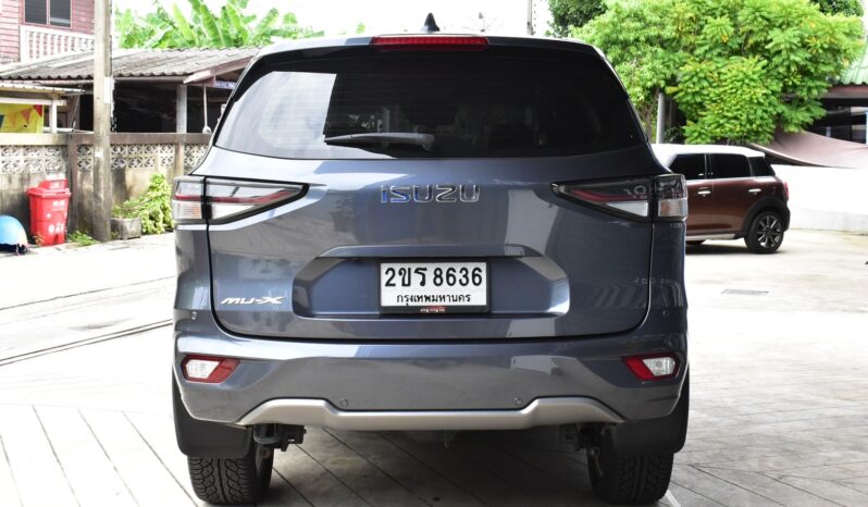 
								Isuzu MU-X 3.0 Ultimate 2022 full									