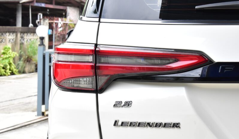 
								Toyota Fortuner Legender 2.8 Sigma 4 2021 full									
