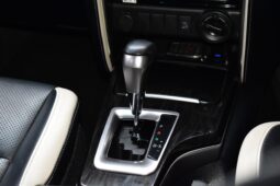 
										Toyota Fortuner Legender 2.8 Sigma 4 2021 full									