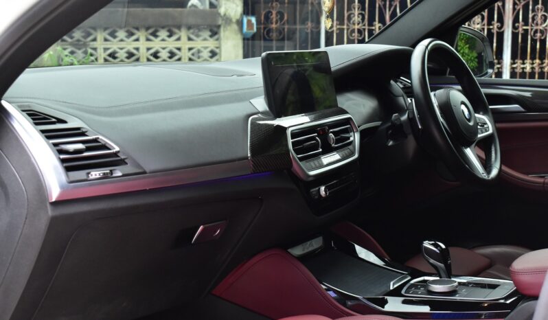 
								BMW X4d M Sport (LCI) 2022 full									