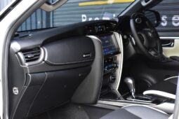 
										Toyota Fortuner Legender 2.8 Sigma 4 VN-Turbo 204 HP 2021 full									