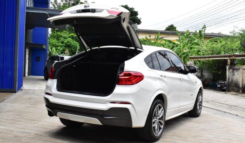 
								BMW X4 2.0d M Sport  2016 full									