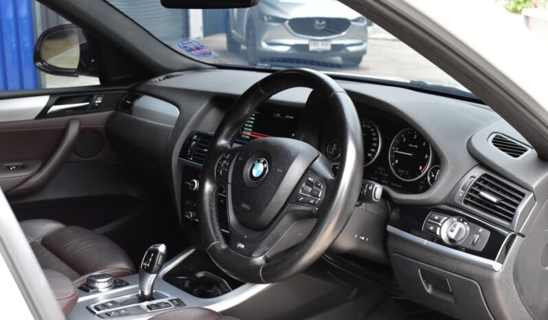 
								BMW X4 2.0d M Sport  2016 full									