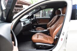 
										BMW 325i M Sport LCI (E90) 2011 full									