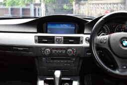 
										BMW 325i M Sport LCI (E90) 2011 full									