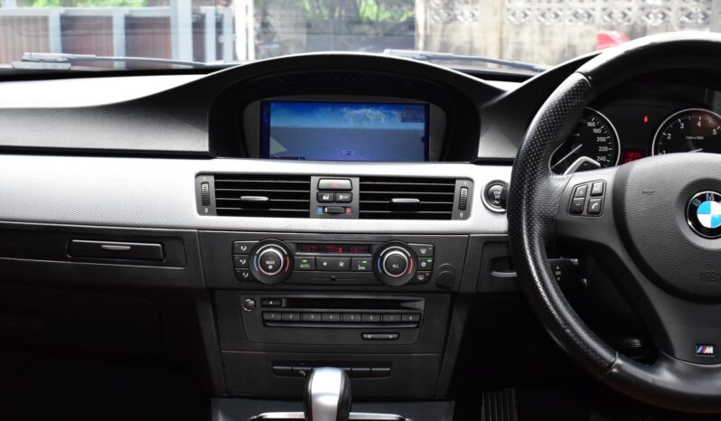 
								BMW 325i M Sport LCI (E90) 2011 full									