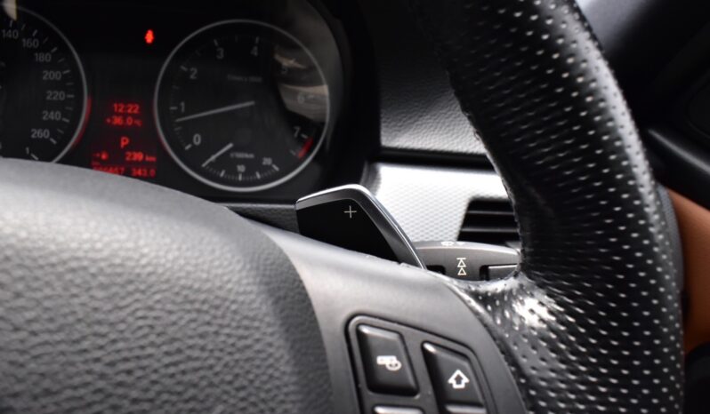 
								BMW 325i M Sport LCI (E90) 2011 full									