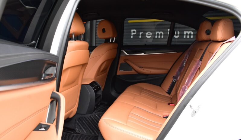 
								BMW 520d M Sport (G30) 2024 full									