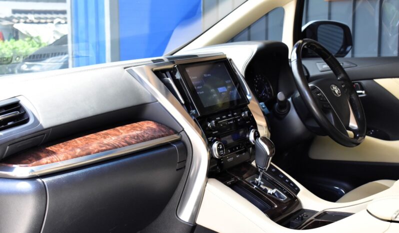 
								Toyota Alphard 2.5 GF Package ปี 2020 full									