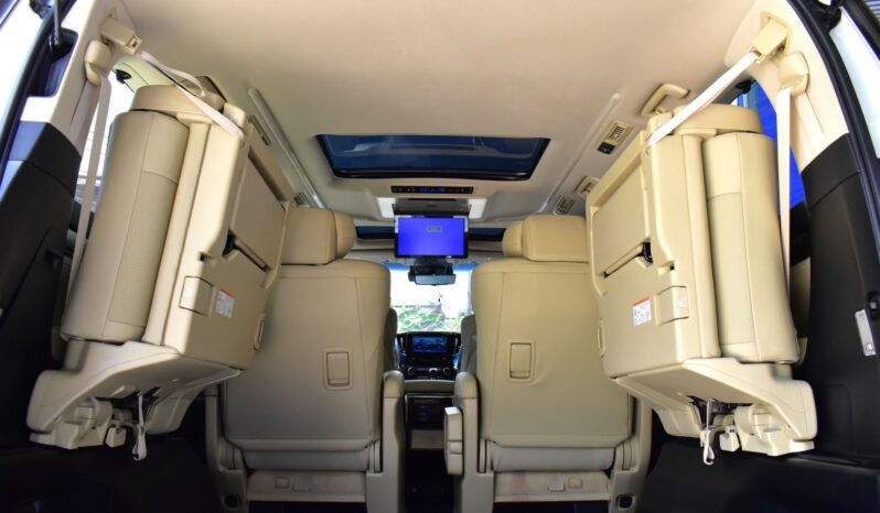 
								Toyota Alphard 2.5 GF Package ปี 2020 full									