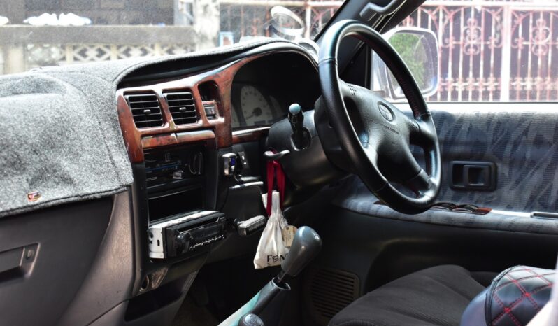 
								Toyota Sport Rider 2.5 D4D full									