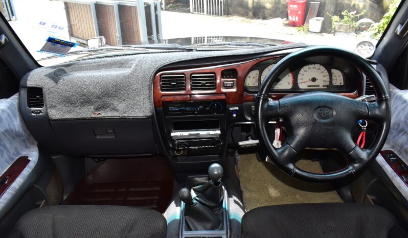 
								Toyota Sport Rider 2.5 D4D full									