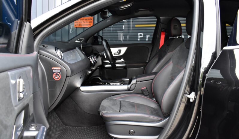 
								Mercedes Benz AMG GLA35 AMG 4MATIC+ 2022 full									
