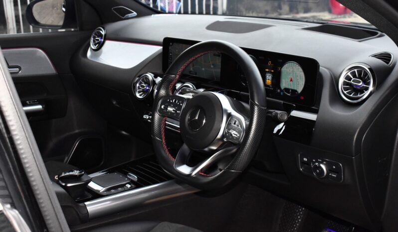 
								Mercedes Benz AMG GLA35 AMG 4MATIC+ 2022 full									
