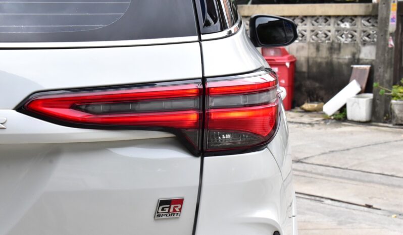
								Toyota Fortuner 2.8 4WD TRD 2016 full									