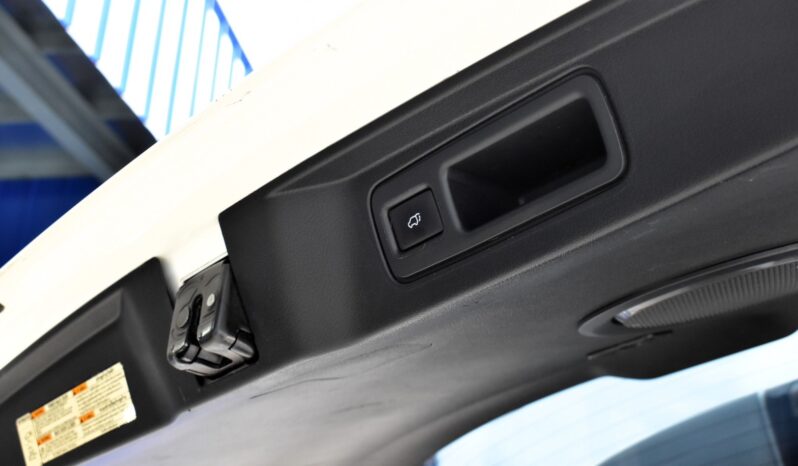 
								Toyota Fortuner 2.8 4WD TRD 2016 full									