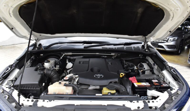 
								Toyota Fortuner 2.8 4WD TRD 2016 full									