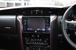 
										Toyota Fortuner 2.8 4WD TRD 2016 full									