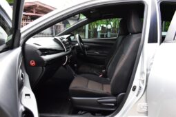 
										Toyota Yaris 1.2 E full									