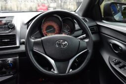
										Toyota Yaris 1.2 E full									