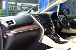 
										Toyota Alphard 3.5 Exclusive Lounge 2016 full									