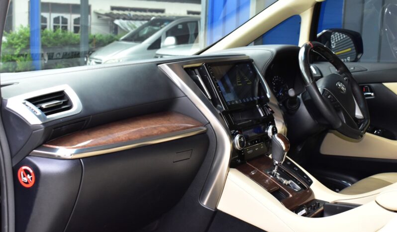 
								Toyota Alphard 3.5 Exclusive Lounge 2016 full									