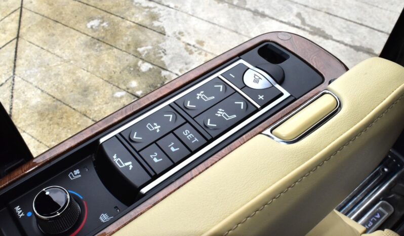 
								Toyota Alphard 3.5 Exclusive Lounge 2016 full									