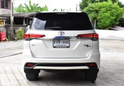 
										Toyota Fortuner 2.8  TRD 2018 full									