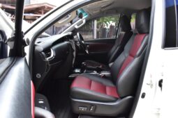 
										Toyota Fortuner 2.8  TRD 2018 full									
