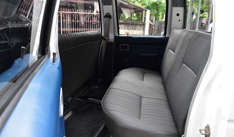 
								Nisson Dutsun D21 Big M 1990 full									