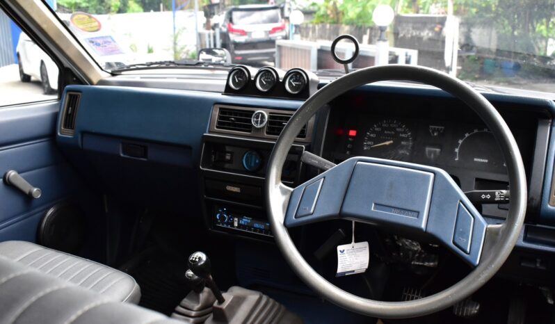 
								Nisson Dutsun D21 Big M 1990 full									