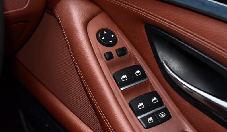 
								BMW 520d (F10) 2012 full									