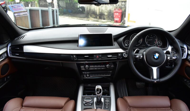 
								BMW X5 30d MSport Twin Power Turbo 2015 full									