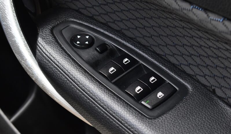 
								BMW 116i M Sport (F20) 2013 full									